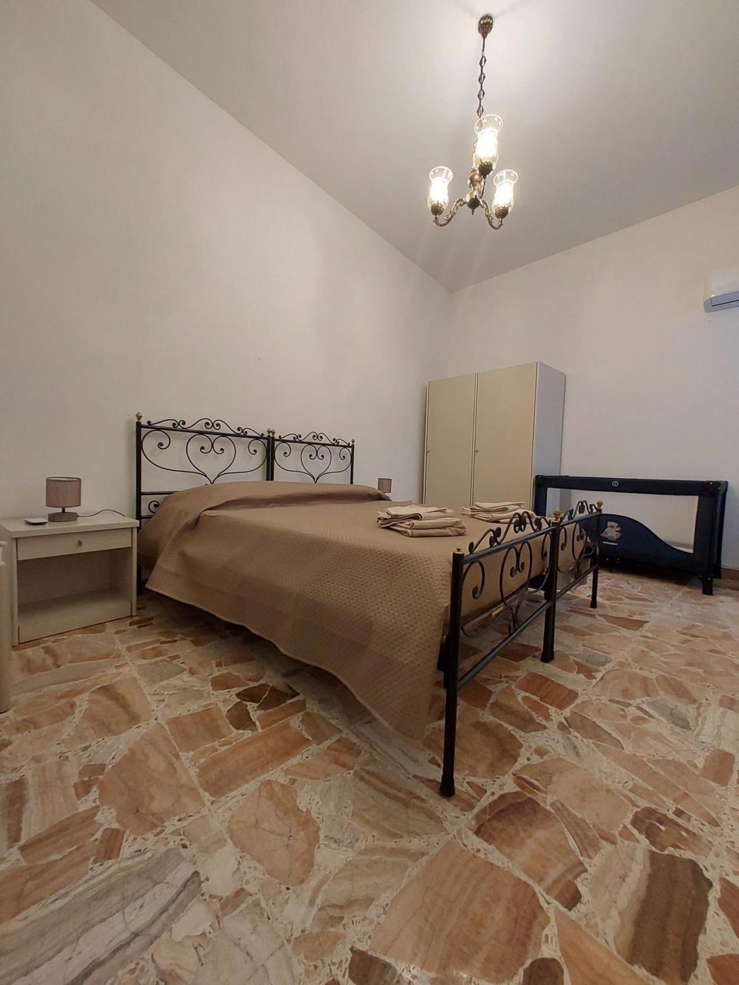 Casa Vacanze Zarinu Orgosolo Exterior foto
